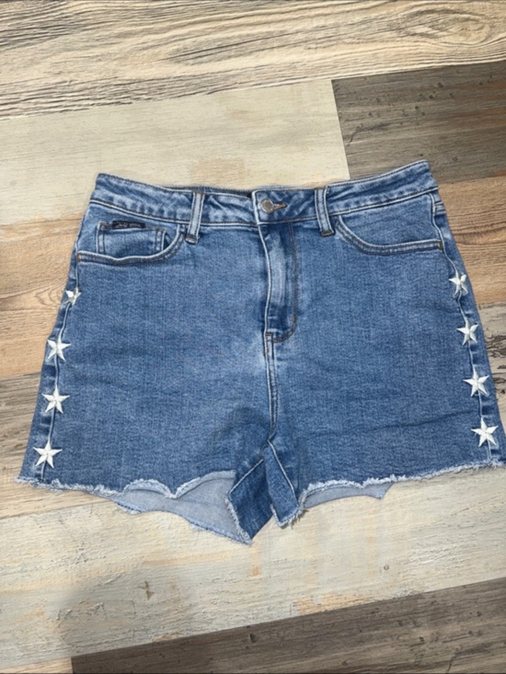 Judy Blue Blue Denim Star-Trim High-Rise Shorts